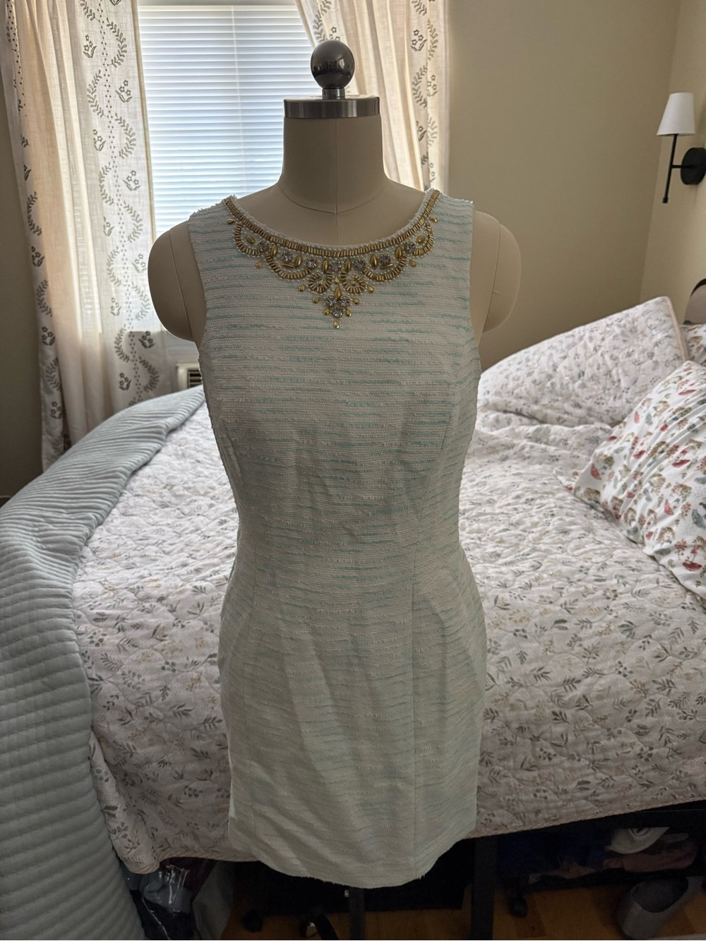 Lilly Pulitzer Sleeveless Beaded-Neck Shift Dress in Light Mint